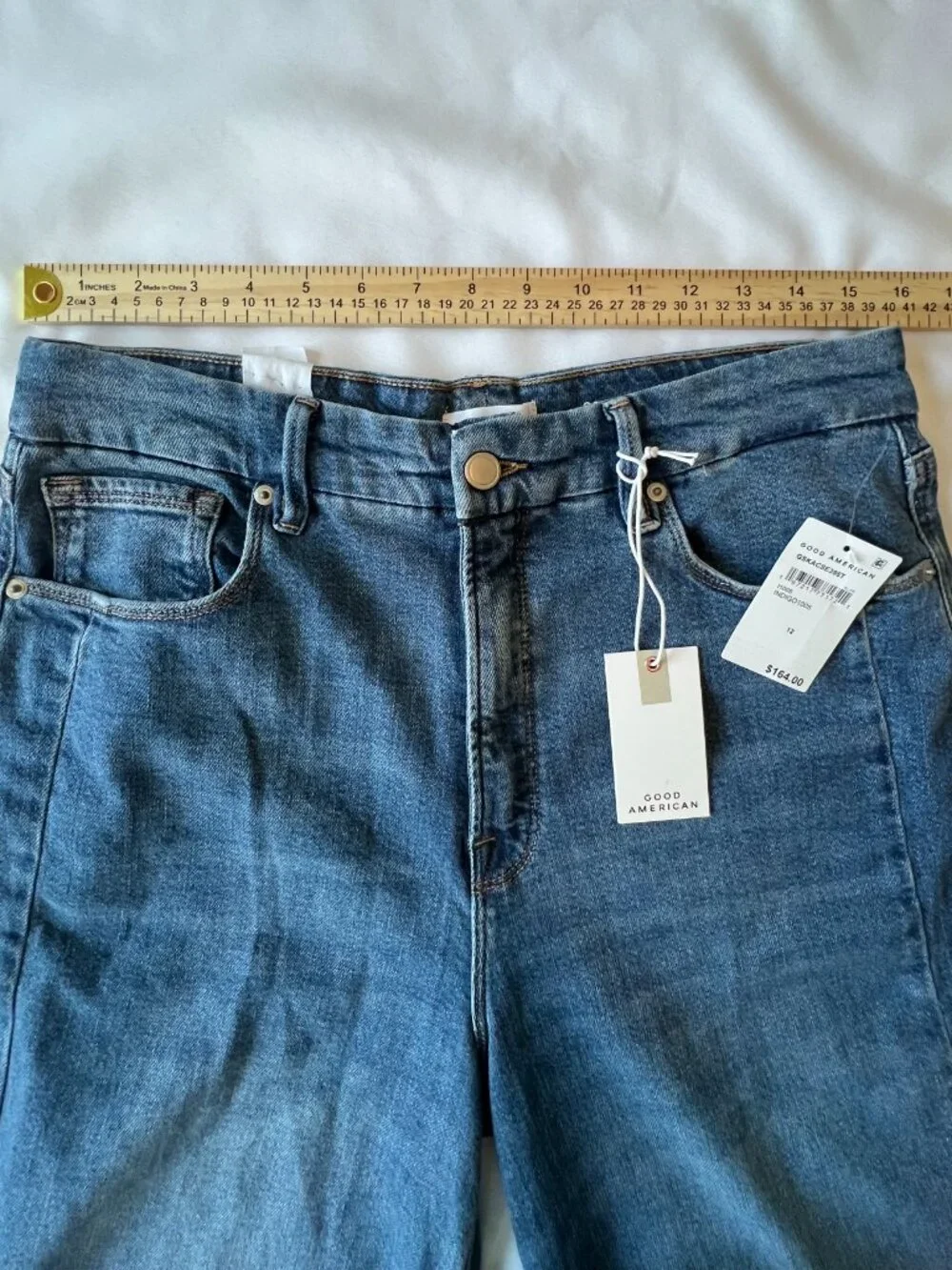 NWT Good American Size 12 Good Skate High Rise Cropped Loose Leg Jeans Raw Hem - Picture 8 of 16